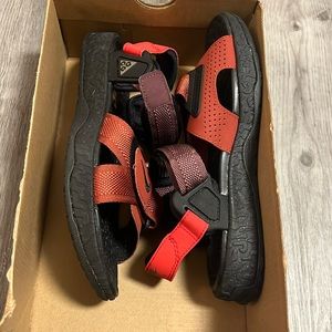 Nike Sandals acg air deschutz